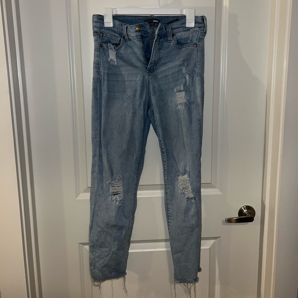 Light Wash Fashion Nova Jeans - Picture 1 of 9